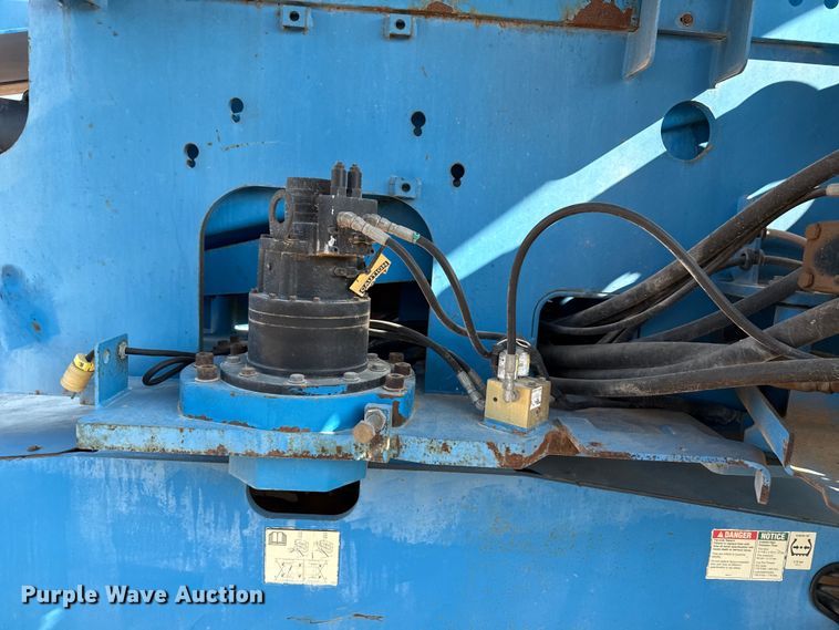 image for item ED5790 2007 Genie S-65  boom lift