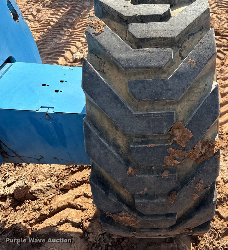 image for item ED5790 2007 Genie S-65  boom lift