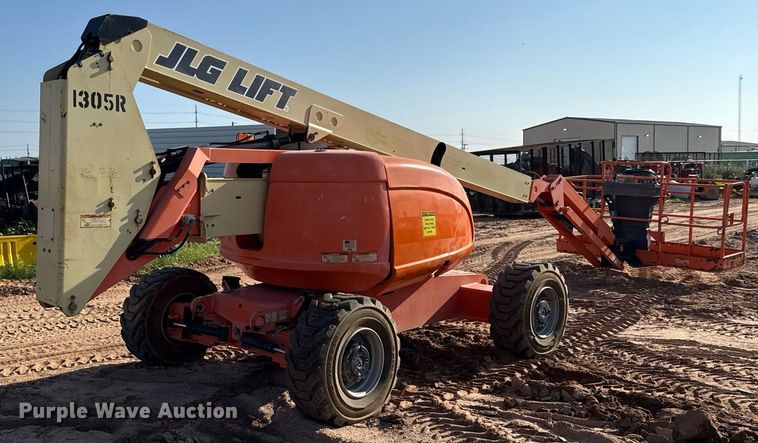 image for item ED5792 2003 JLG 600AJ boom lift