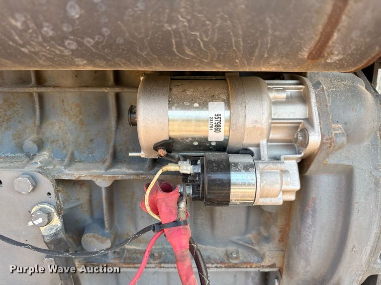 image for item ED5792 2003 JLG 600AJ boom lift