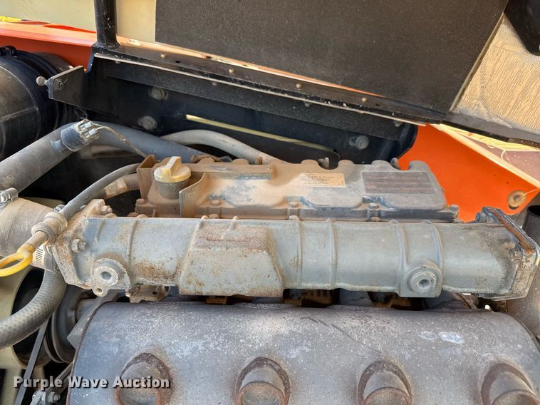 image for item ED5792 2003 JLG 600AJ boom lift