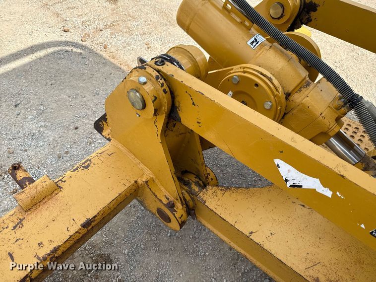 image for item ED5796 2018 Caterpillar D6K2 LGP dozer