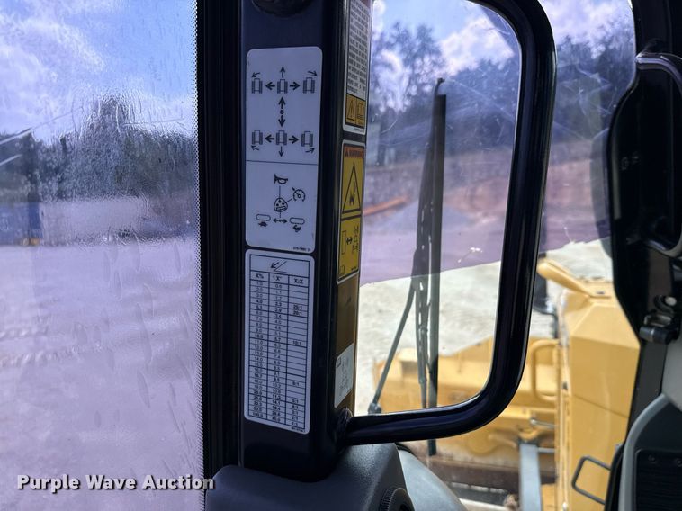 image for item ED5796 2018 Caterpillar D6K2 LGP dozer