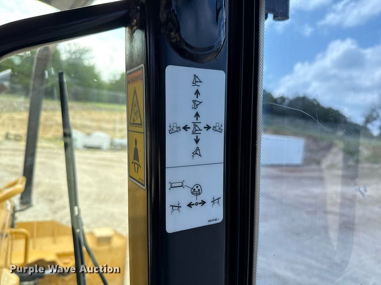 image for item ED5796 2018 Caterpillar D6K2 LGP dozer