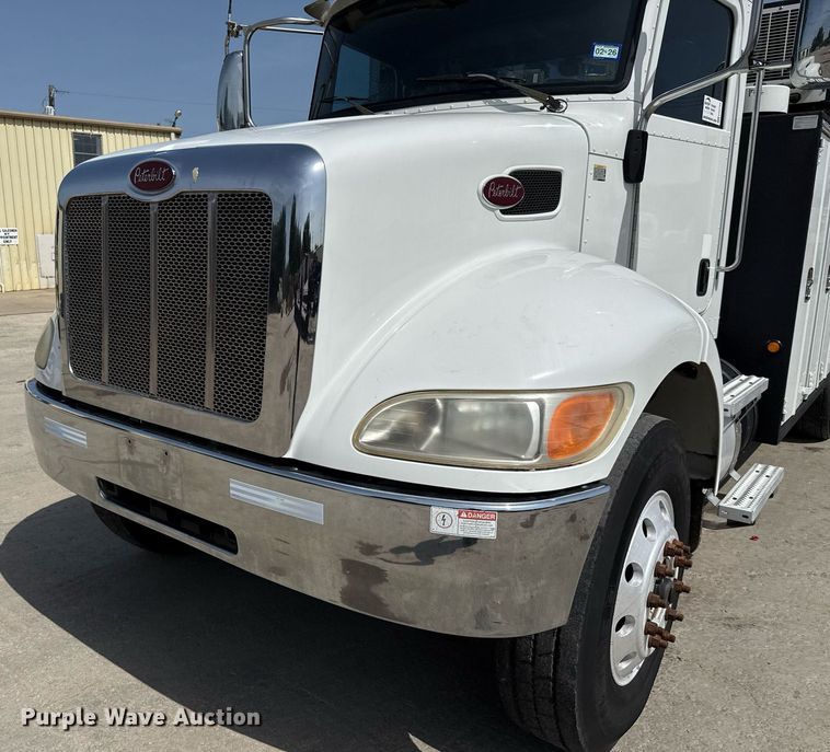 image for item ED5799 2016 Peterbilt 337 crane truck