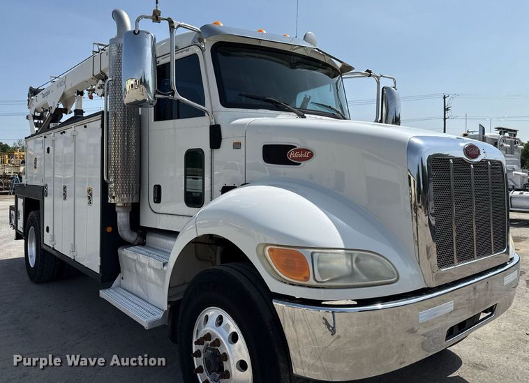 image for item ED5799 2016 Peterbilt 337 crane truck