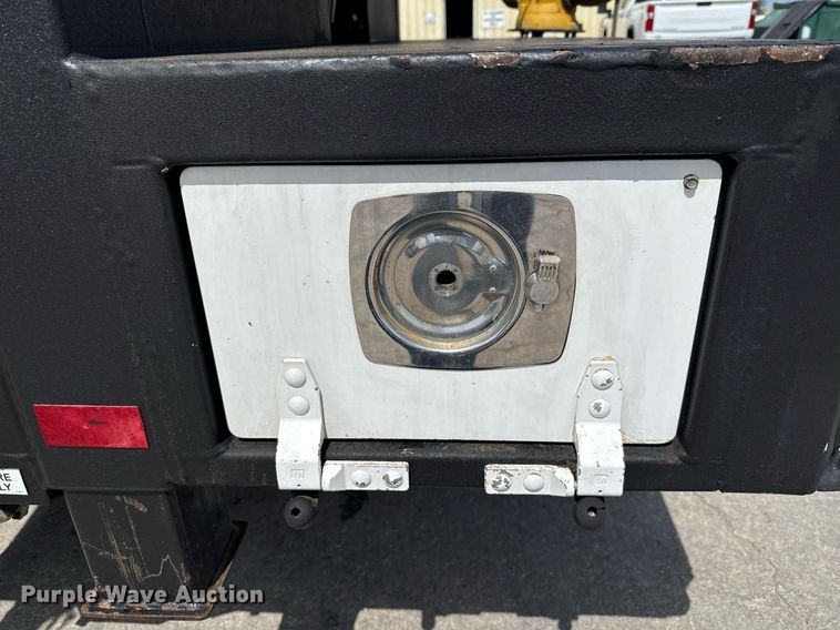 image for item ED5799 2016 Peterbilt 337 crane truck