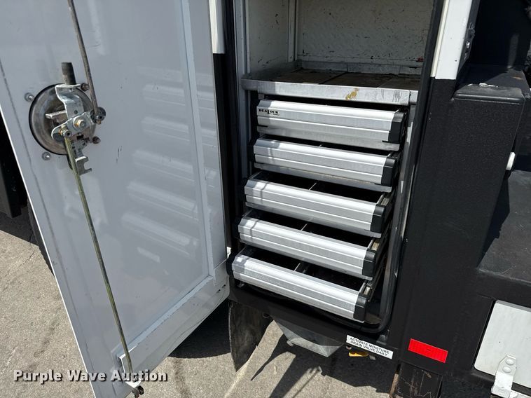 image for item ED5799 2016 Peterbilt 337 crane truck