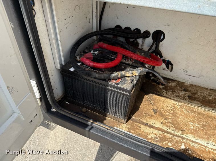 image for item ED5799 2016 Peterbilt 337 crane truck