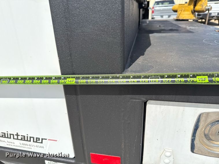 image for item ED5799 2016 Peterbilt 337 crane truck