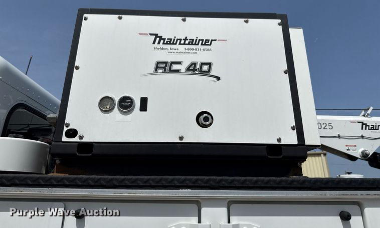 image for item ED5799 2016 Peterbilt 337 crane truck