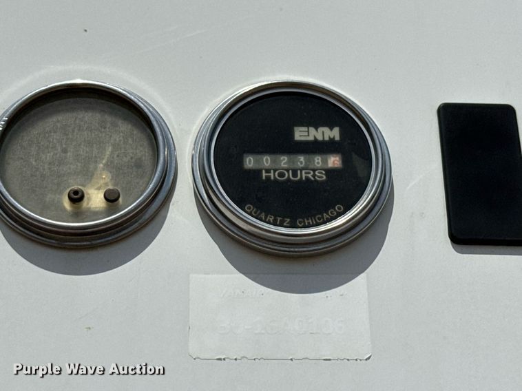 image for item ED5799 2016 Peterbilt 337 crane truck