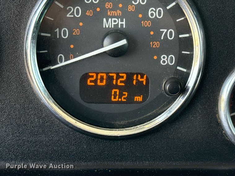 image for item ED5799 2016 Peterbilt 337 crane truck