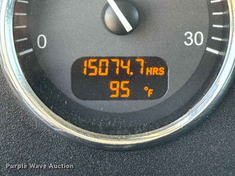 image for item ED5799 2016 Peterbilt 337 crane truck