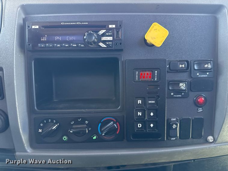 image for item ED5799 2016 Peterbilt 337 crane truck