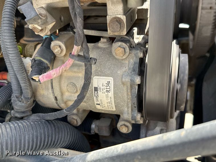 image for item ED5799 2016 Peterbilt 337 crane truck