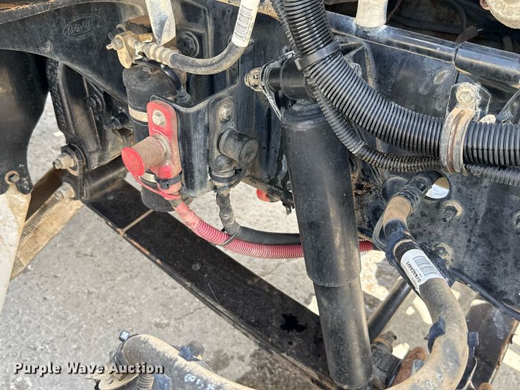 image for item ED5799 2016 Peterbilt 337 crane truck