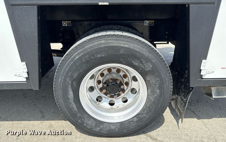 image for item ED5799 2016 Peterbilt 337 crane truck