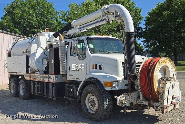 image for item EF1612 2002 Sterling sewer jetter truck