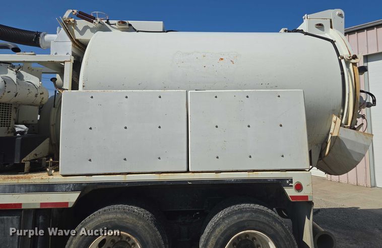 image for item EF1612 2002 Sterling sewer jetter truck