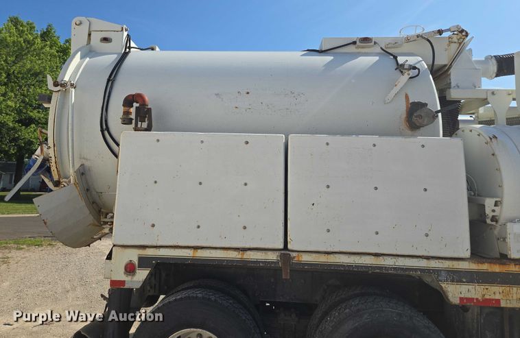 image for item EF1612 2002 Sterling sewer jetter truck