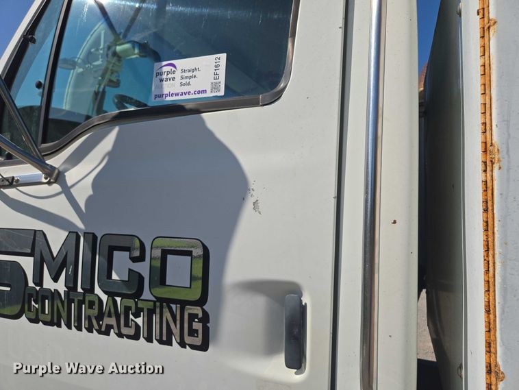 image for item EF1612 2002 Sterling sewer jetter truck