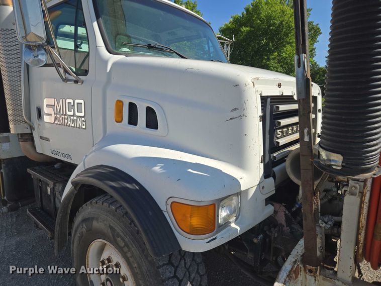 image for item EF1612 2002 Sterling sewer jetter truck