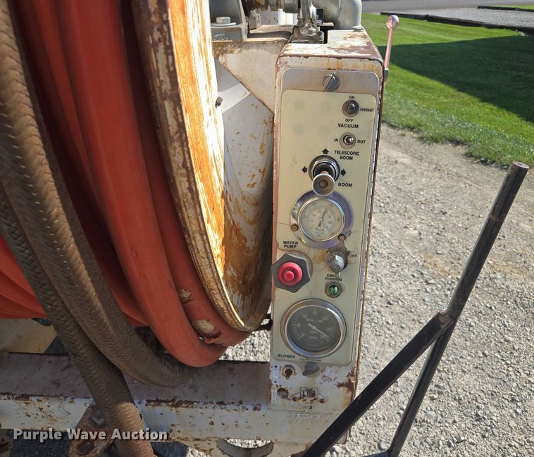 image for item EF1612 2002 Sterling sewer jetter truck