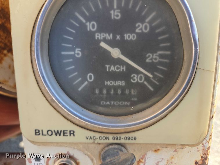 image for item EF1612 2002 Sterling sewer jetter truck