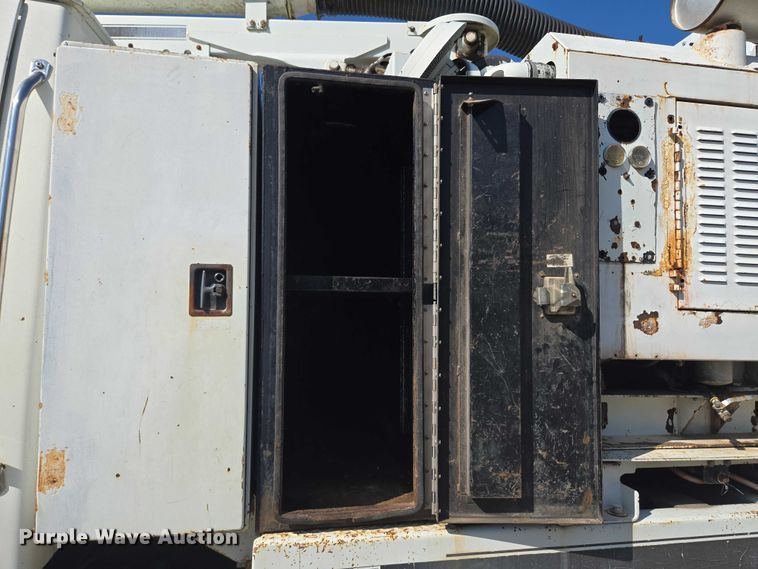 image for item EF1612 2002 Sterling sewer jetter truck