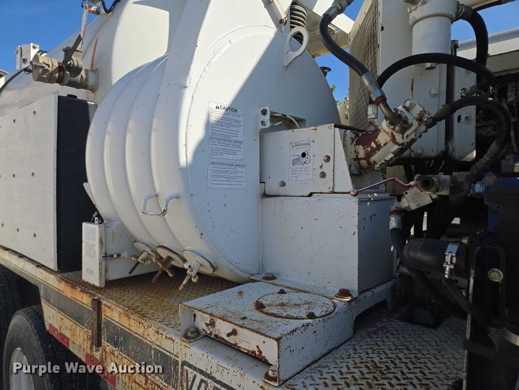 image for item EF1612 2002 Sterling sewer jetter truck