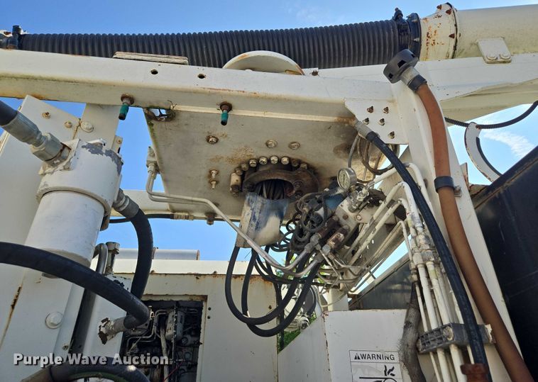 image for item EF1612 2002 Sterling sewer jetter truck