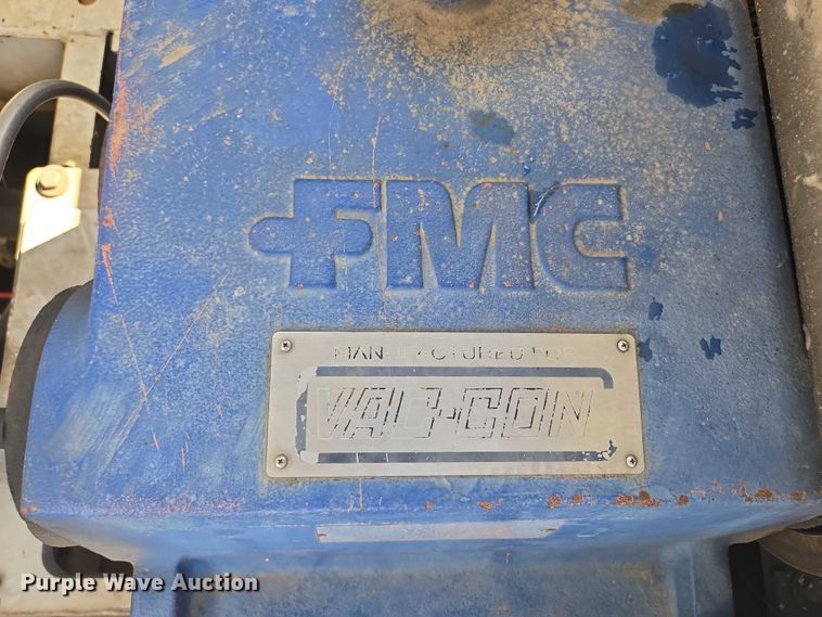 image for item EF1612 2002 Sterling sewer jetter truck