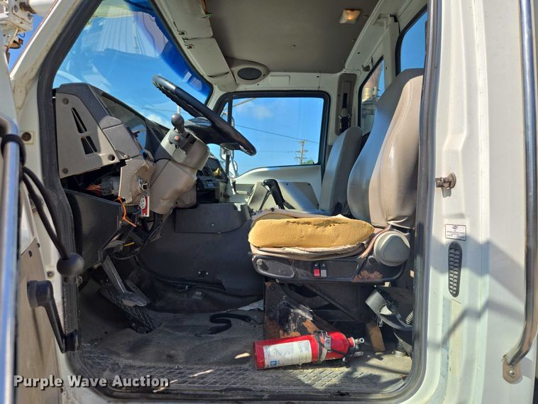 image for item EF1612 2002 Sterling sewer jetter truck