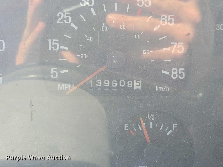 image for item EF1612 2002 Sterling sewer jetter truck