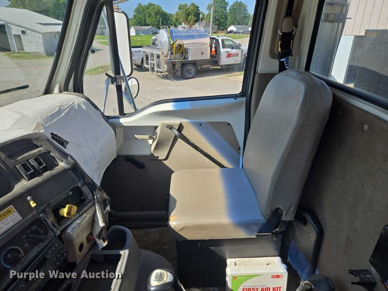 image for item EF1612 2002 Sterling sewer jetter truck