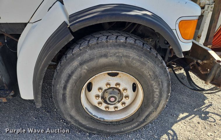 image for item EF1612 2002 Sterling sewer jetter truck