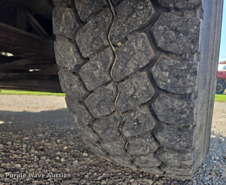 image for item EF1612 2002 Sterling sewer jetter truck