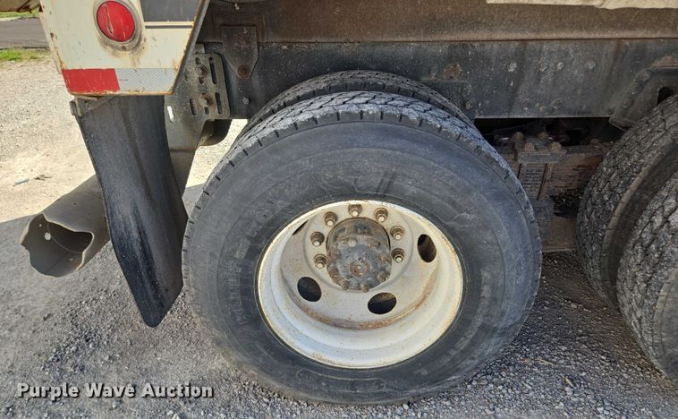 image for item EF1612 2002 Sterling sewer jetter truck