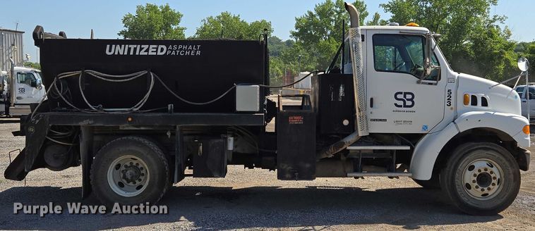 image for item EF1613 2007 Sterling L7500 Series pothole patcher truck