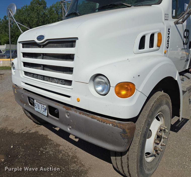 image for item EF1613 2007 Sterling L7500 Series pothole patcher truck