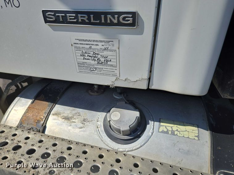 image for item EF1613 2007 Sterling L7500 Series pothole patcher truck