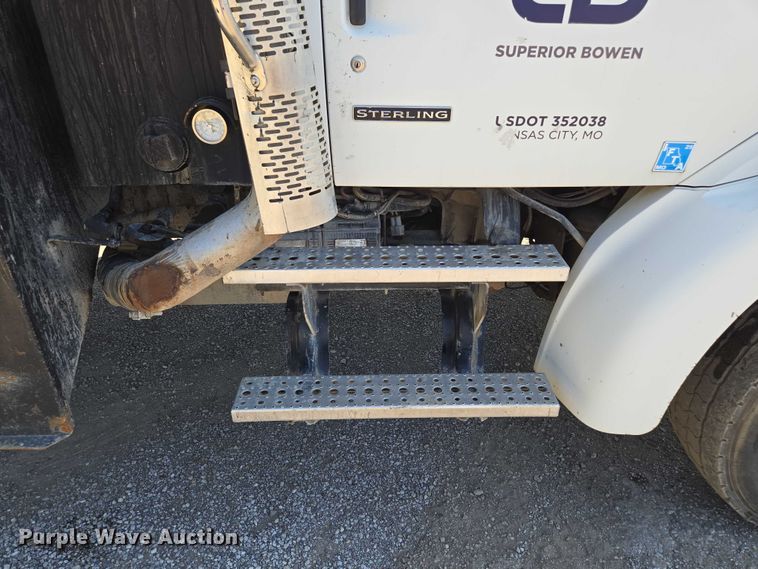 image for item EF1613 2007 Sterling L7500 Series pothole patcher truck