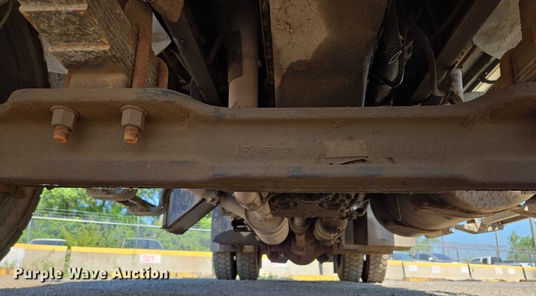 image for item EF1613 2007 Sterling L7500 Series pothole patcher truck