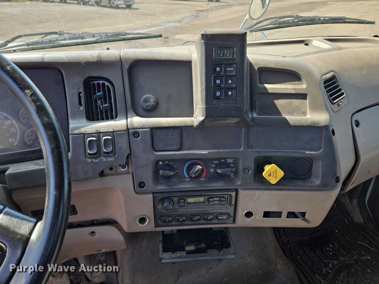 image for item EF1613 2007 Sterling L7500 Series pothole patcher truck