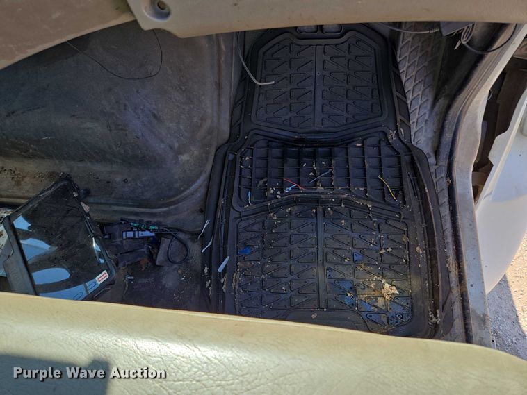 image for item EF1613 2007 Sterling L7500 Series pothole patcher truck