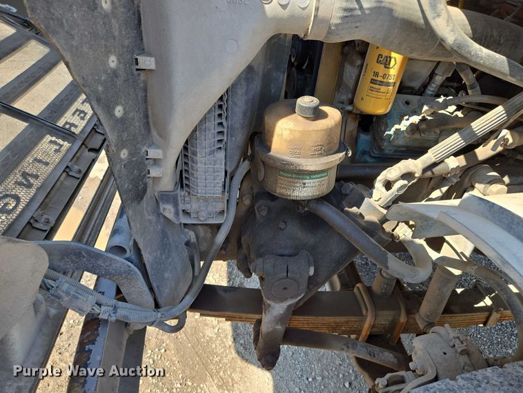 image for item EF1613 2007 Sterling L7500 Series pothole patcher truck