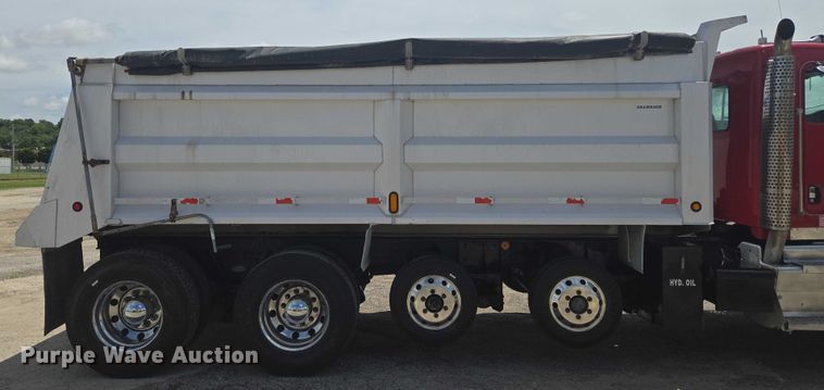 image for item EF1659 2012 Kenworth T800 dump truck