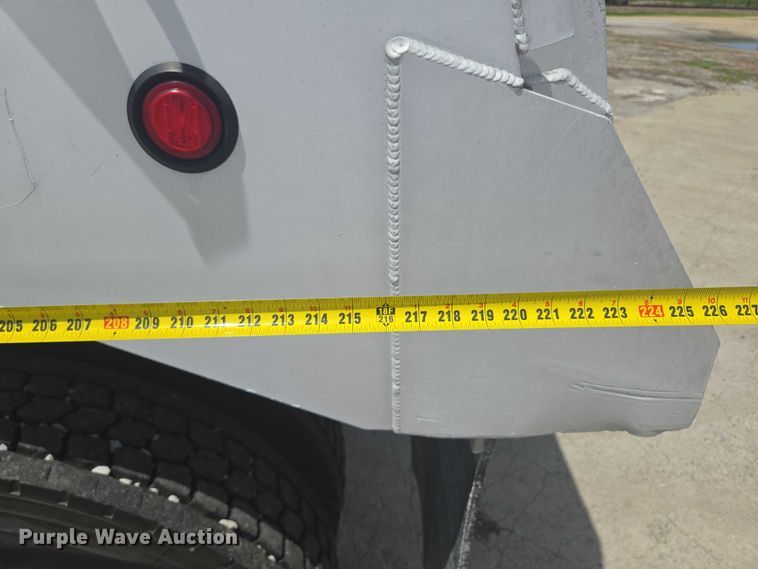 image for item EF1659 2012 Kenworth T800 dump truck