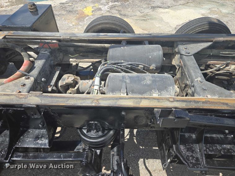 image for item EF1659 2012 Kenworth T800 dump truck